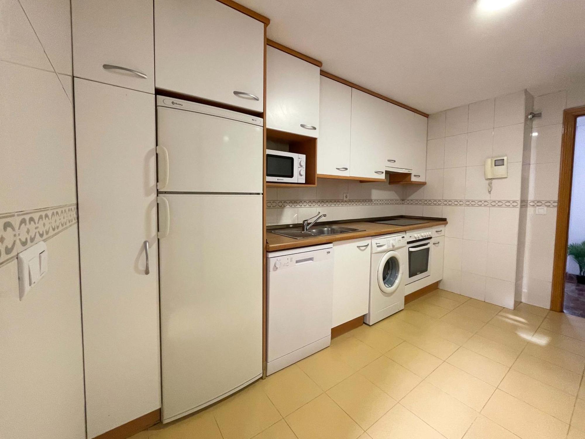 Apartamentos El Pilar Suites 3000 Saragosse Extérieur photo