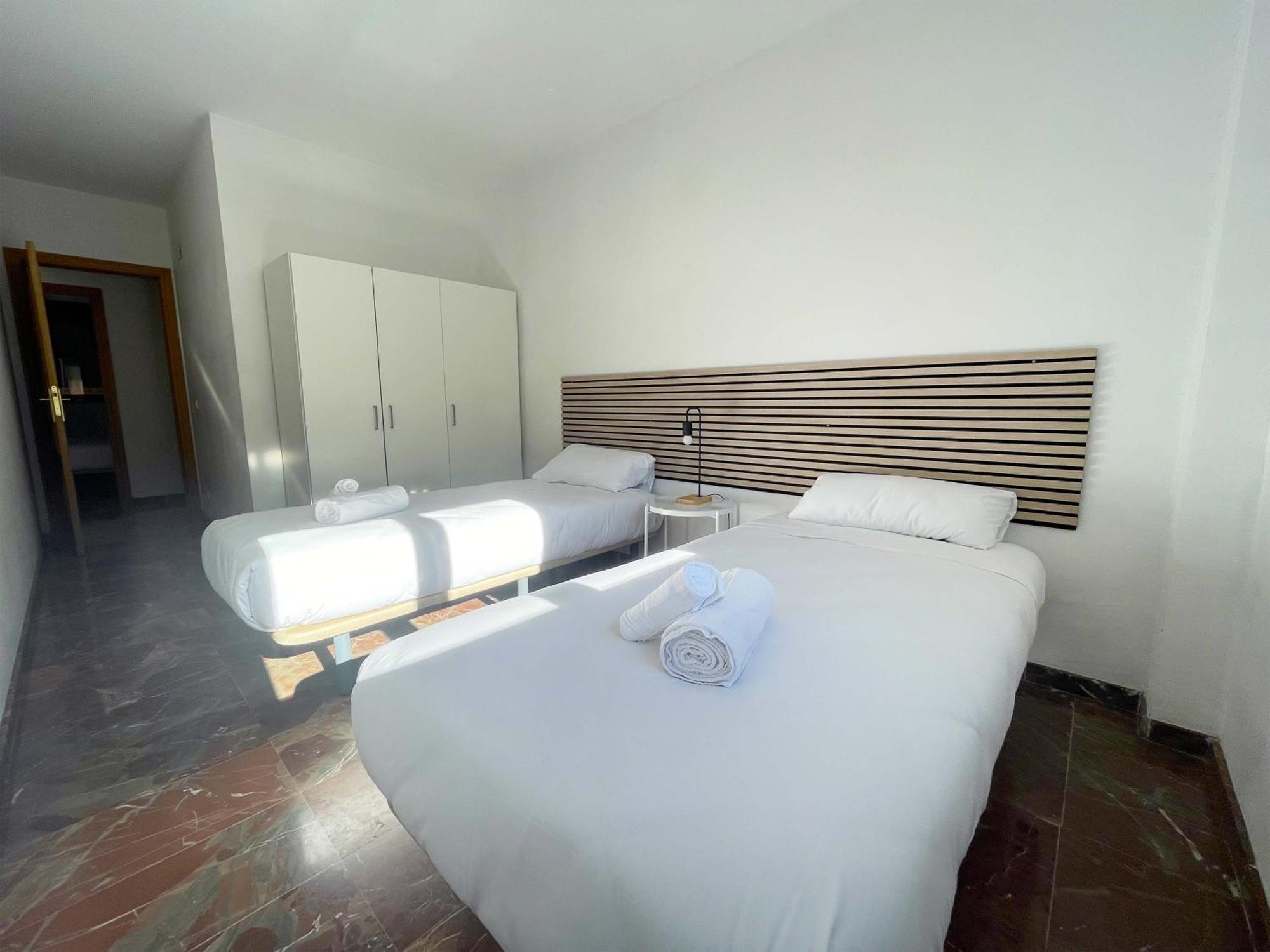 Apartamentos El Pilar Suites 3000 Saragosse Extérieur photo